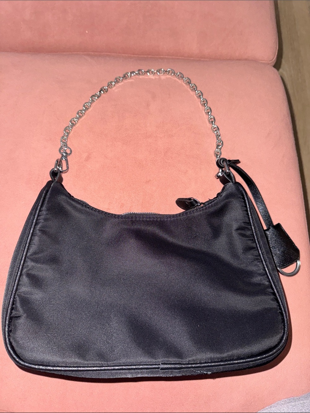 Classic Black Shoulder Bag with Chain Strap